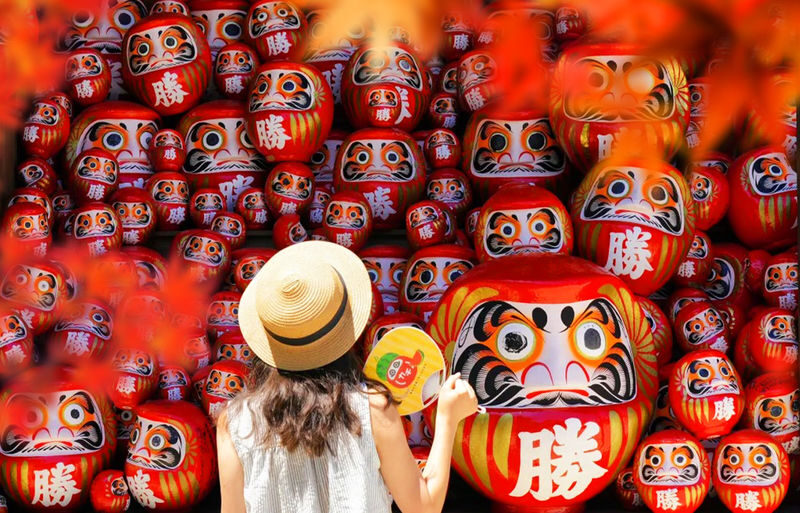 Hiking to admire autumn leaves: Kyoto Secret Autumn Leaves Hiking Day Tour: Katsuo-ji Temple Prayer + Adashino Nenbutsu-ji Temple + Arashiyama Bamboo Grove (Departing from Osaka) - What to Know Before You Book
