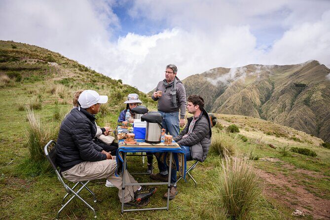 Hiking with Llamas and Alpacas in the Sacred Valley of the Incas - Who Should Consider This Tour?