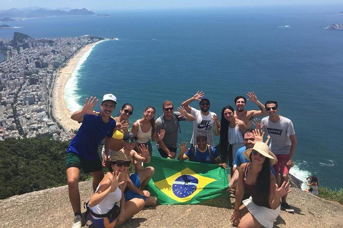 Hikking the Favela + Morro Dois Irmaos! - FAQ