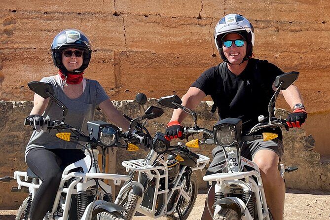 Hills & Thrills: 4 Hr Fonte da Benémola Electric Motorbike Tour - Exploring the Fonte da Benémola with Electric Motorbikes