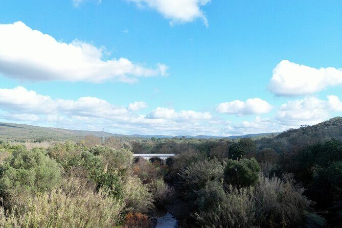 Hills & Thrills: 4 Hr Fonte da Benémola Electric Motorbike Tour - Who Will Enjoy This Tour?