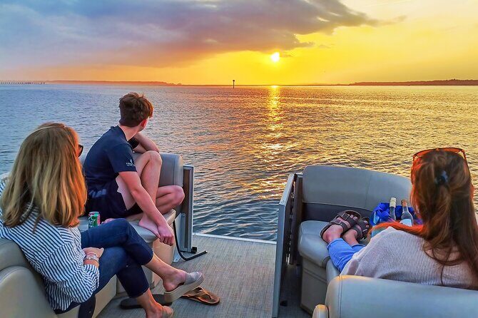 Hilton Head Luxury Pontoon Rental for 2 to 8 hours - An In-Depth Look at the Hilton Head Luxury Pontoon Rental