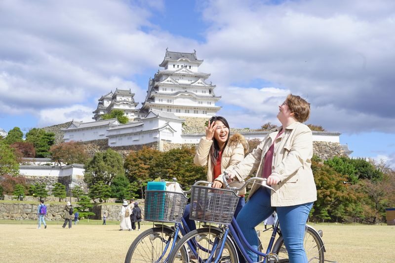 Himeji Castle Easy Bike Tour: Samurai History, Garden & Matcha - A Half-Day Ride Through Himeji