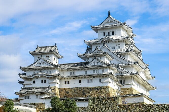 Himeji Castle Tour and Sword Smithing Observation - Authenticity and Cultural Depth