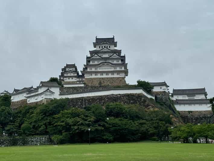 Himeji: Guided Tour of Himeji Castle & Cozy Engyoji Temple - Hidden Charms and Stories