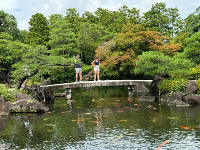 Himeji: Himeji Castle & Kokoen Garden 3.5-Hour Guided Tour - Key Points