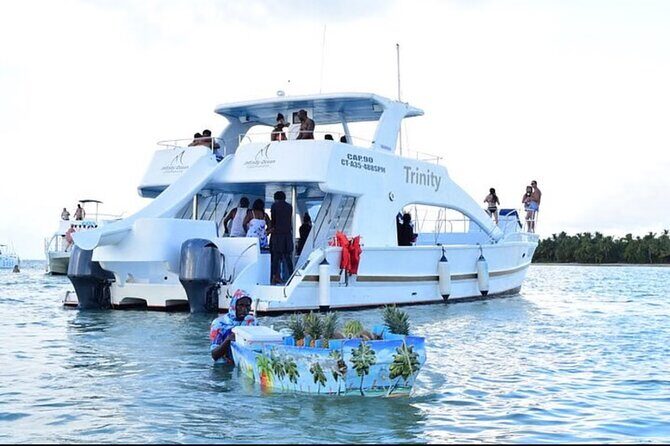 Hip Hop adult only Party Boat with Unlimited drinks& sand-bar - The Vibe, Music, and Crowd