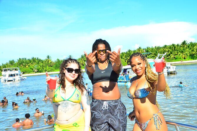 Hip Hop Adult Only Party Boat with Unlimited drinks & Sandba stop - Who Should Book This Tour?