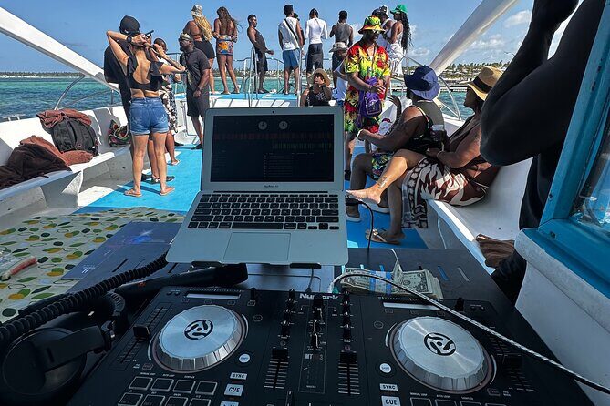 Hip Hop Beat and Live Dj Adults Only Party Boat and Free drinks - Exciting, Authentic, and Fully Loaded: Hip Hop Beat and Live DJ Adults-Only Party Boat