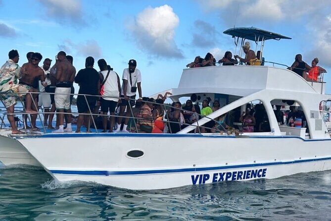 Hip-Hop Party Boat with Dj Live Adults Only and Unlimited Drinks - The Sum Up