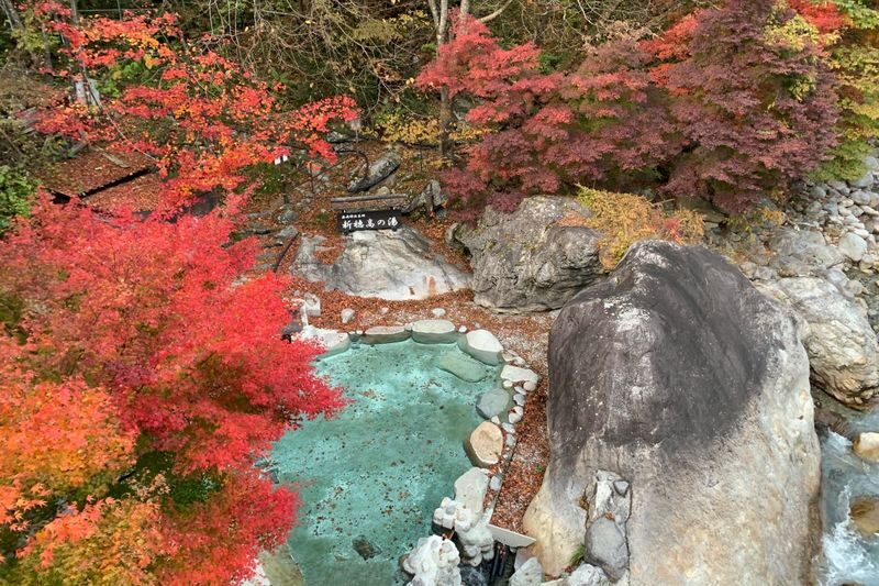 Hirayu and Shin-Hodaka Hot Spring Experience from Takayama - The details that matter