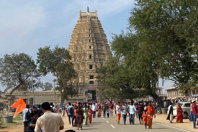 Hire a Licensed Guide for Fullday Hampi visit with own transport - An Honest Look at the Full-Day Hampi Guided Tour with Your Own Transport