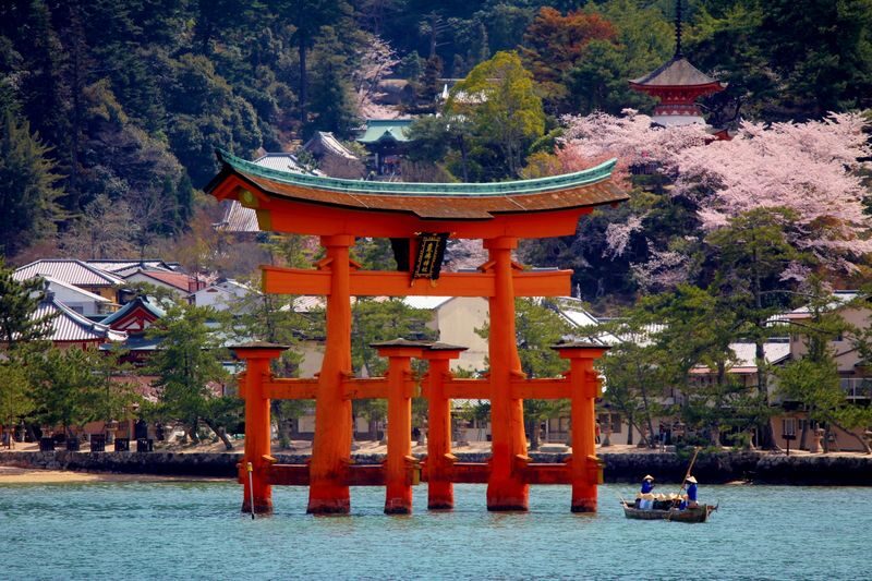 Hiroshima: 9-Hour Private Car Charter - Peace Memorial Park & Miyajima & Kintai Bridge in Iwakuni Day Trip (Departing from Hiroshima City) - At a glance