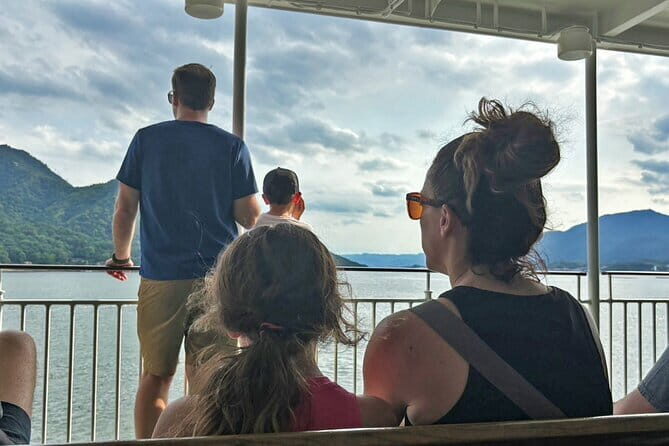 Hiroshima and Miyajima by Bike and Boat - In-Depth Look at Hiroshima and Miyajima by Bike and Boat