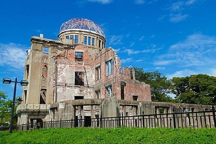 Hiroshima and Miyajima Day Tour from Hiroshima - Lunch is included in the schedule, not the price