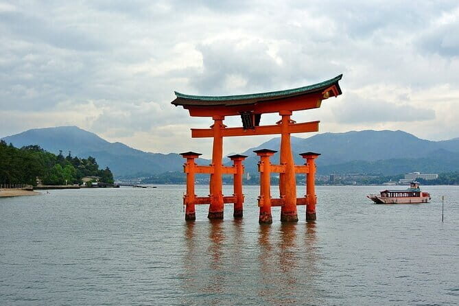 Hiroshima and Miyajima Day Trip with Itsukushima Shrine & Ferry - Potential Drawbacks and Considerations