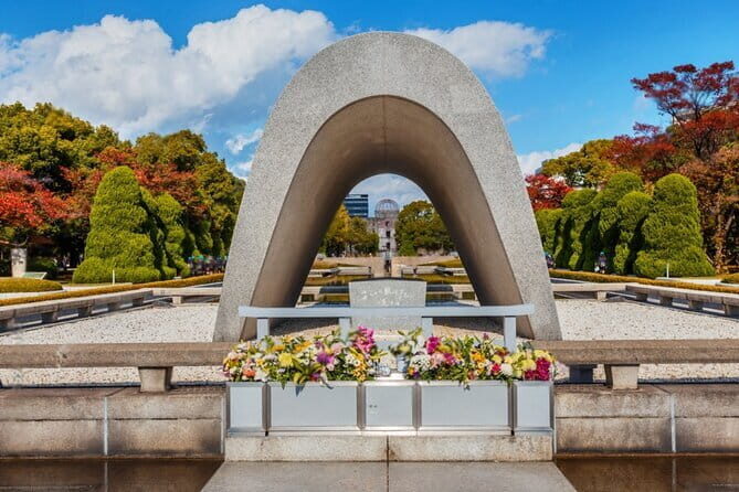 Hiroshima and Miyajima Private Tour with English Driver/Guide - A Deep Dive into the Hiroshima and Miyajima Private Tour