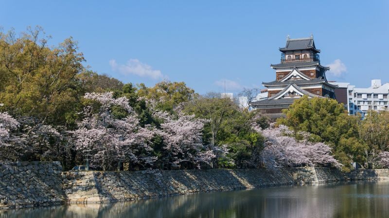 Hiroshima Custom 4-Hour Private Tour with Local Guide - Save a place for okonomiyaki