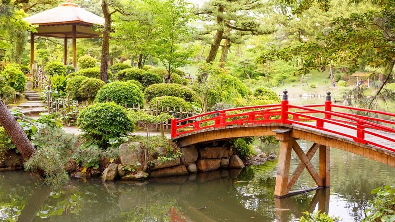 Hiroshima Custom 4-Hour Private Tour with Local Guide - Who should book this Hiroshima walk?