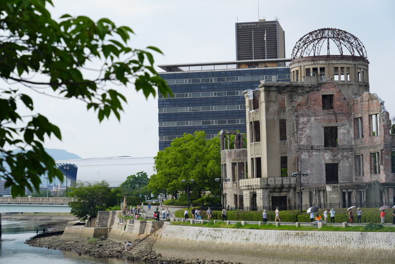 Hiroshima Early Morning Tour with English-Speaking Guide - Walking through the Peace Memorial Park