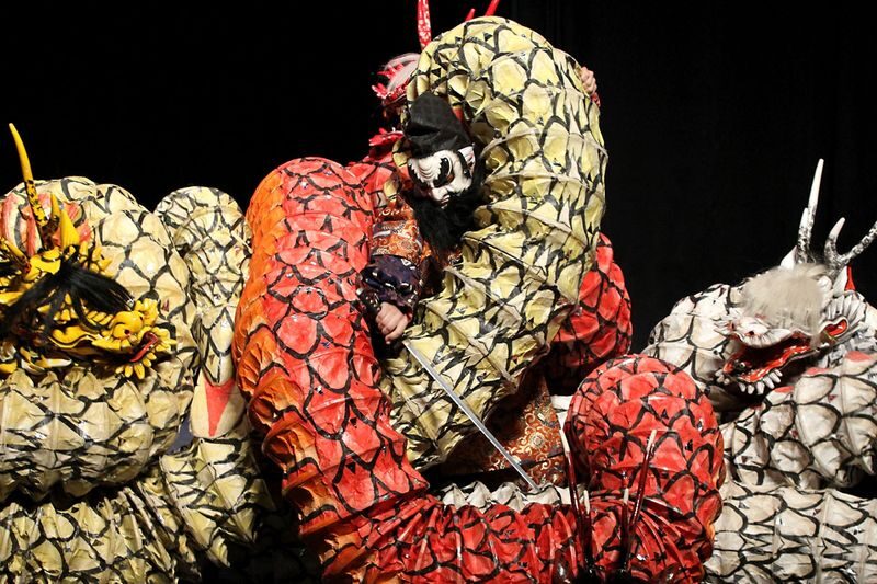 Hiroshima Kagura Regular Performances - Choosing admission or the backstage tour