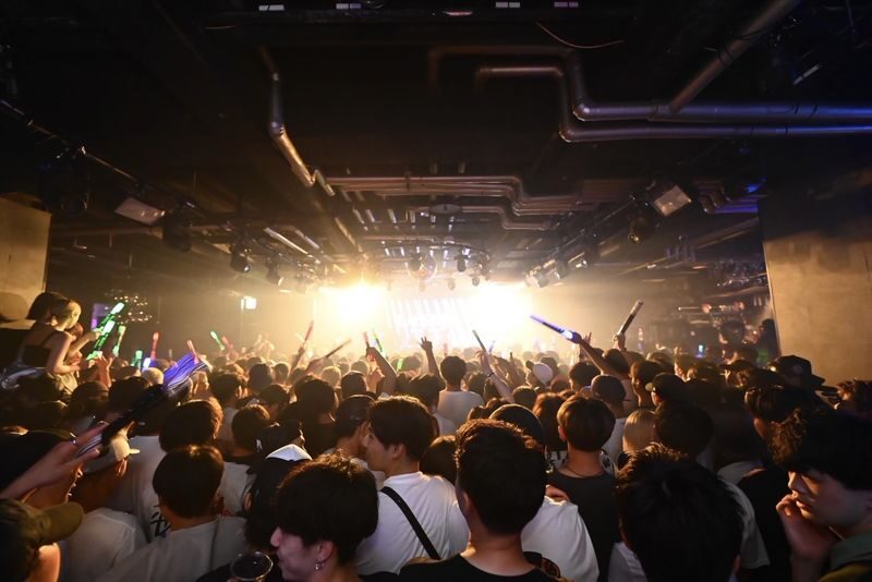 Hiroshima: LAGOON Nightclub Admission Ticket (For Foreigners Only) - Going underground in Hiroshima’s Nagarekawa district