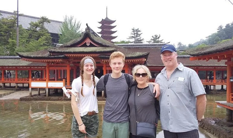 Hiroshima / Miyajima 8hr Private Tour with Government Licensed Guide - What to know before you book
