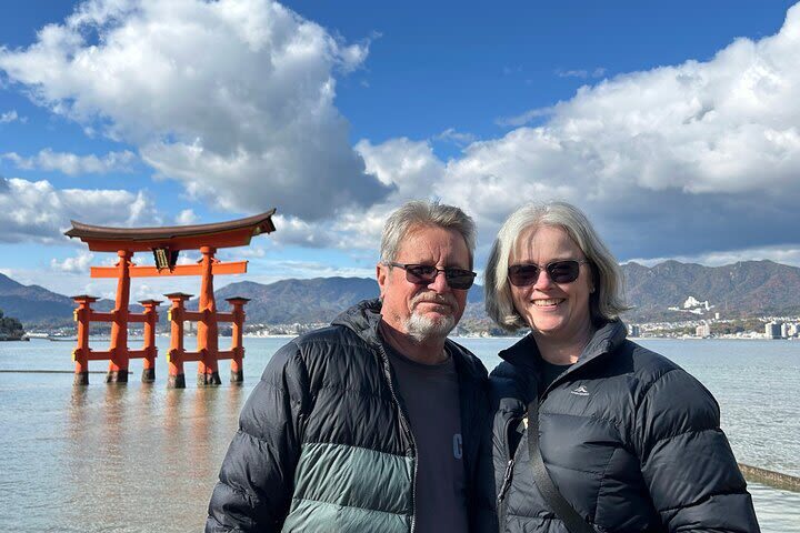 Hiroshima & Miyajima Highlights Private Day Tour - A morning to understand Hiroshima