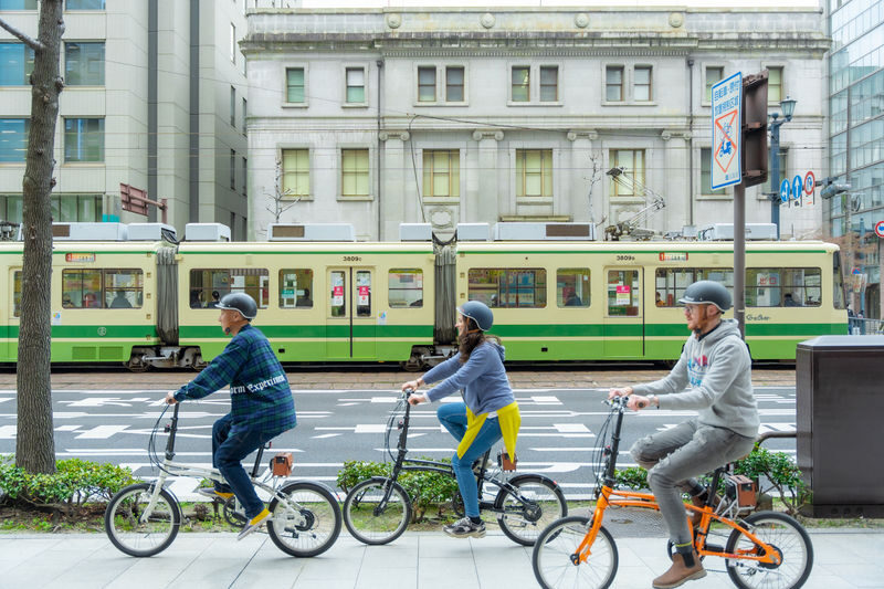 Hiroshima Peace Cycling Tour with Local Guide (2h Course) - Why the e-bike works well here