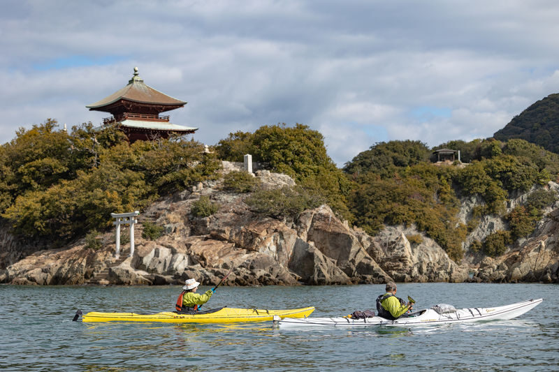 Hiroshima Tomonoura 3-Hour Kayak Tour - Tomonoura makes more sense from the water
