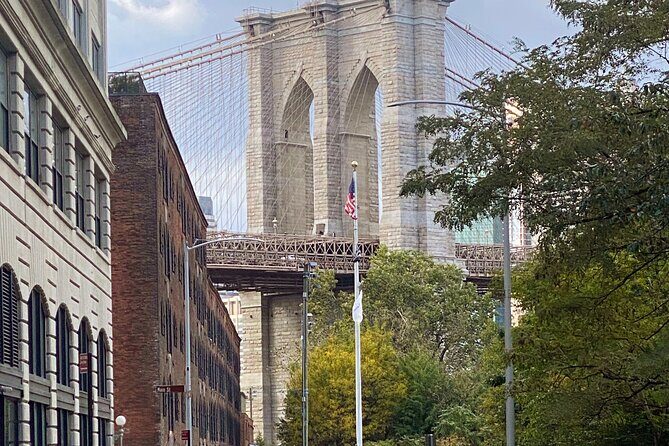 Historic Brooklyn Heights and Trendy Dumbo - Key Points