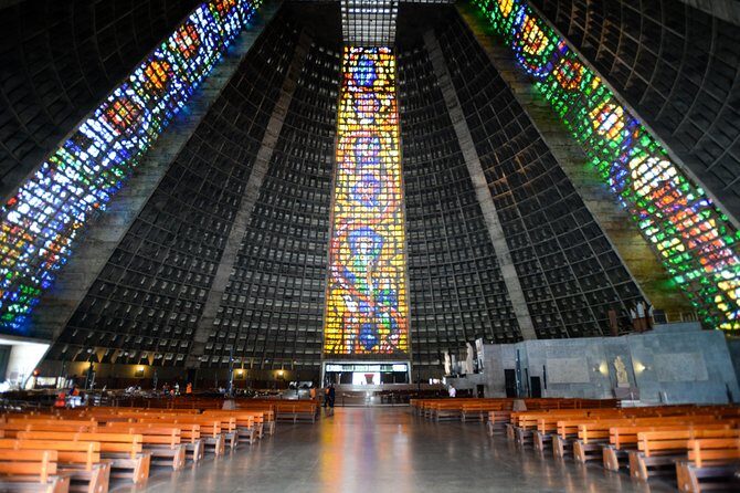 Historic Centre Private Tour with a Photographer - Practical Considerations and Tips