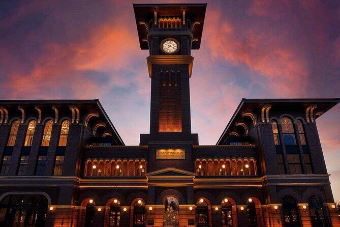 Historic Downtown Grapevine Tour for Large Groups - Exploring Grapevine’s Historic Downtown with a Private Large-Group Tour