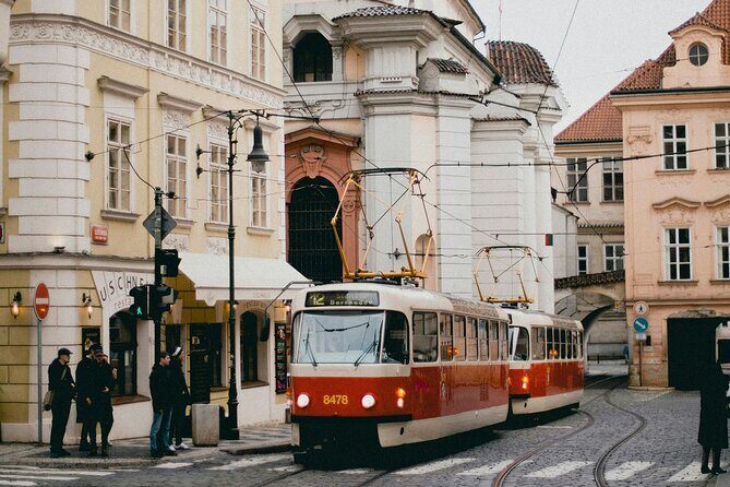 Historic Highlights Walking Tour from Prague - The Reviewers Speak
