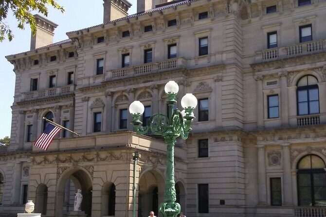 Historic Highlights with the Gilded Age Private Van Tour - FAQ