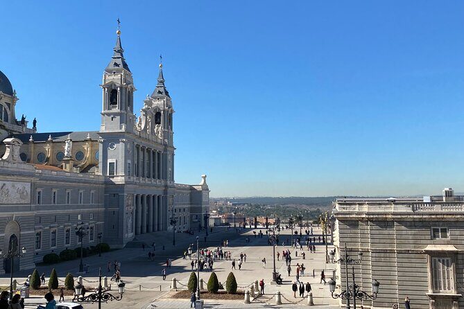 Historic Madrid, a walk through the Austrias neighborhood - Authentic Stories and Local Legends