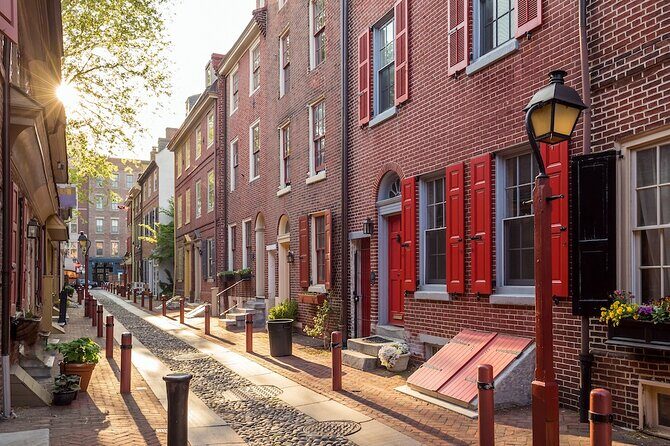 Historic Sites of Philadelphia Self-Guided Walking Audio Tour - Starting at Elfreth’s Alley: Stepping Back in Time