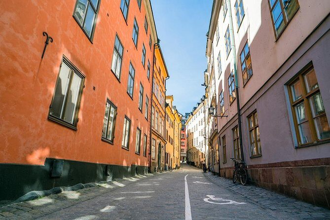 Historic Stockholm: Exclusive Private Tour with a Local Expert - Starting Point and Overall Structure