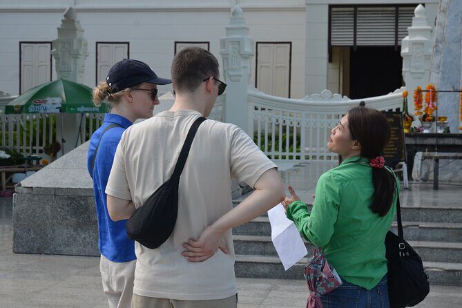 Historic Temples and City Guided Walking Tour in Chiang Mai - Key Points