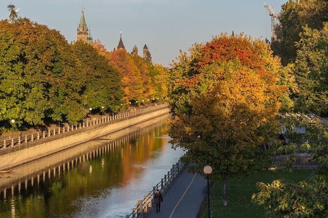 Historic Walk and Traditional French Canadian Feast - The Warm Welcome and Authentic Home Dinner