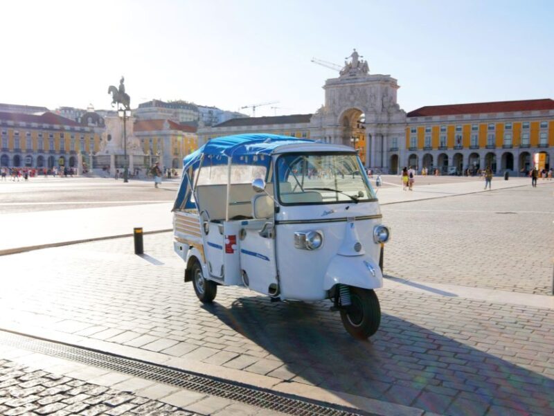 Historical Center Tour in Lisbon - 3H - Private Tuk Tuk Tour - Key Points