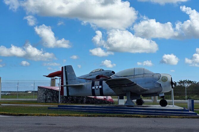 Historical Island Walking Tour WWII Aircraft to Mayan Pyramid - Key Points