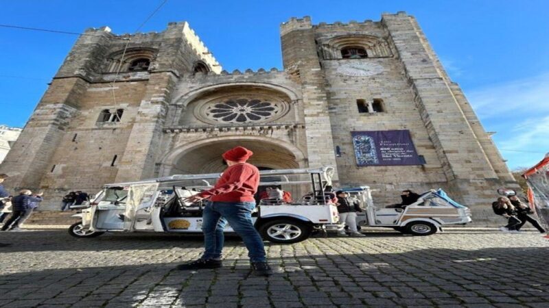 Historical Tour in Lisbon - 2 Hour - Private Tuk Tuk Tour - A Deep Dive into the Experience