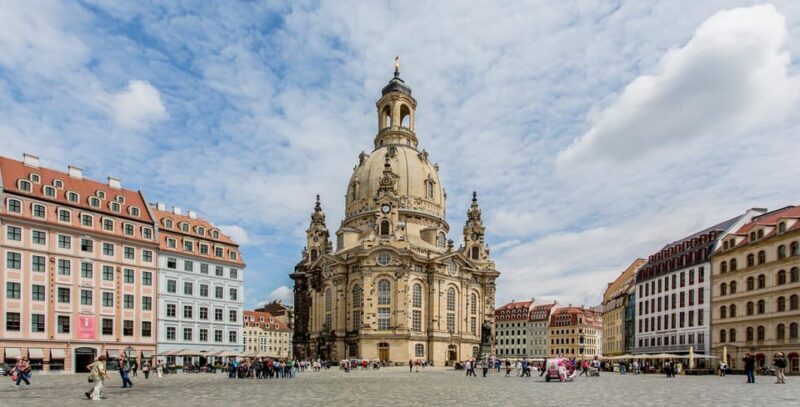 Historical tour of the old town including a Saxon dinner - Why This Tour Offers Good Value