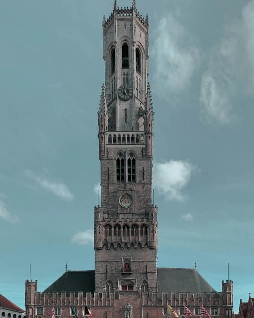 Historical walk in Bruges with local guide. Praline included - Who Should Book This Tour?