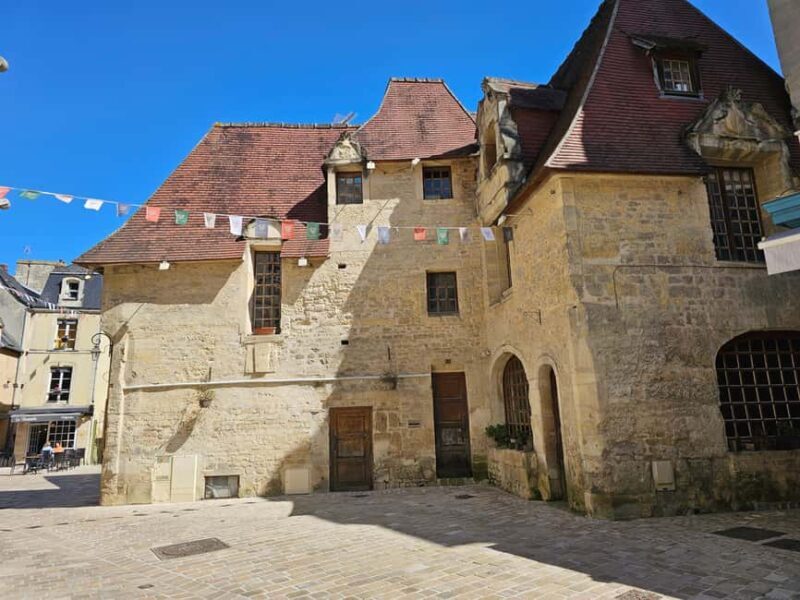 Historical walking tour - Caen Millennium Special - Photo Stop at a Key Viewpoint