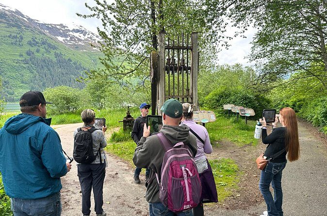 Historical Walking Tour of Abandoned Gold Rush Era City with AR - FAQ
