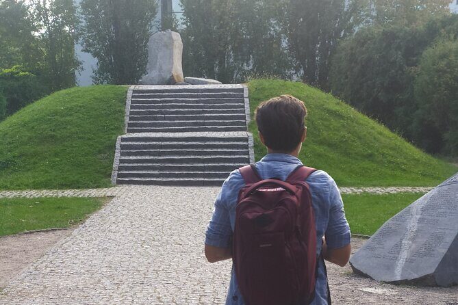 Historical Walking Tour of Jewish Warsaw - Key Points