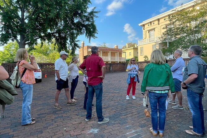 History and Architecture Walking Tour - Practical Details and Tips