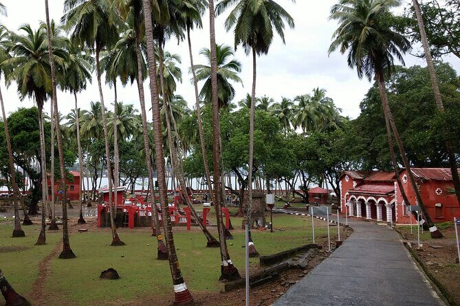 History Buffs Trails to Ross Island (3 Hours Guided Walking Tour) - Who Should Consider This Tour?